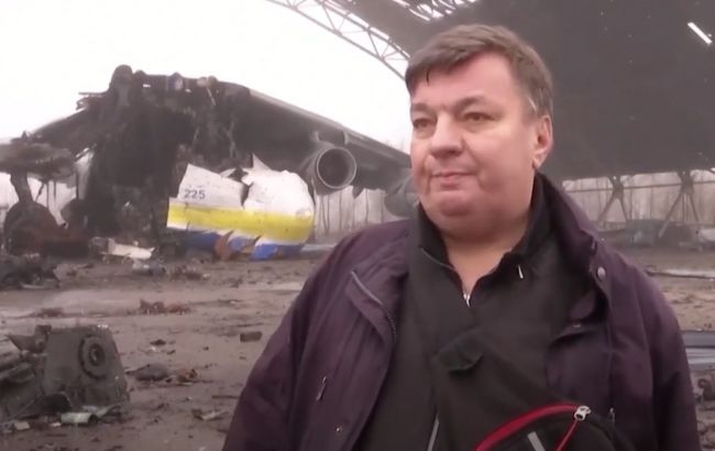 Пілот "Мрії" вперше побував біля знищеного літака-гіганта в Гостомелі (відео)