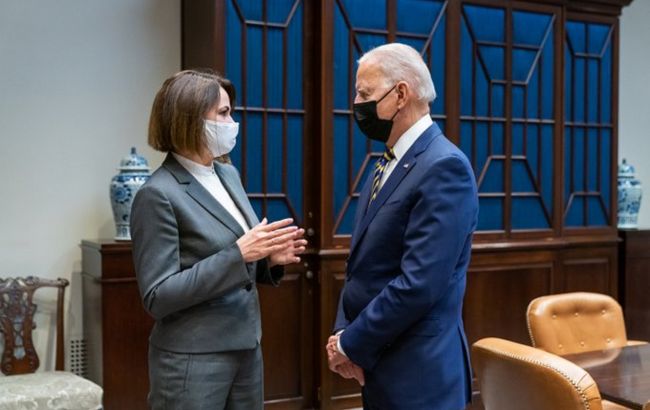 Байден зустрівся з Тіхановською в Білому домі