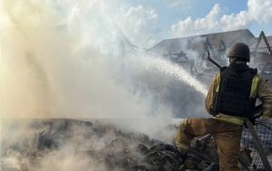 Росіяни вдарили по центру Запоріжжя, кількість постраждалих зростає