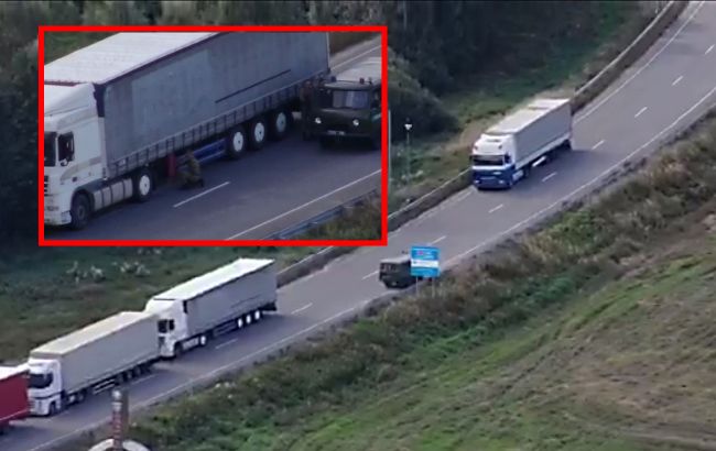 Дивіться, як білоруські прикордонники нахабно мародерять у українців (відеодоказ)