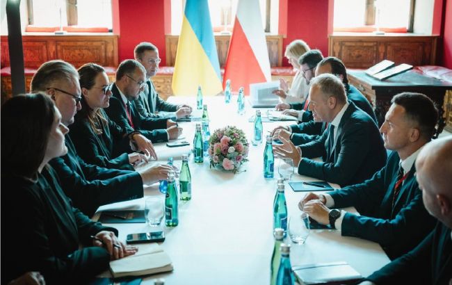 Свириденко зустрілася з Туском на тлі кризи з Польщею