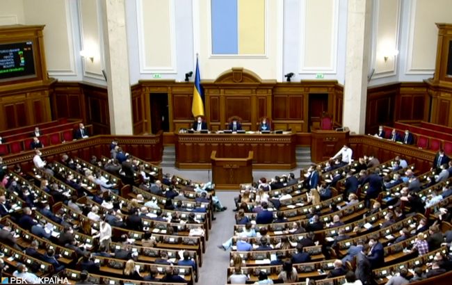Рада приняла закон о едином счете для уплаты налогов и ЕСВ с поправками Зеленского