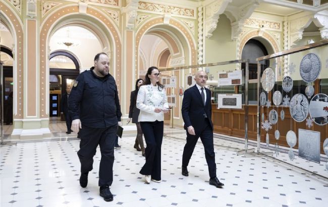 Теперь с Крымом и Донбассом. В Украине появятся "монеты единства": какой номинал