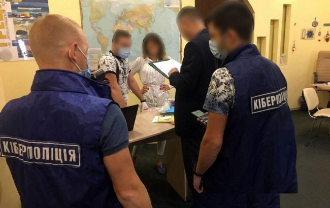 У Запоріжжі клієнтам турагенства продавали підроблені ПЛР-тести: порушено кримінальну справу