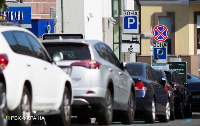 В Киеве "герою парковки" оставили неприятный сюрприз: фото наказания