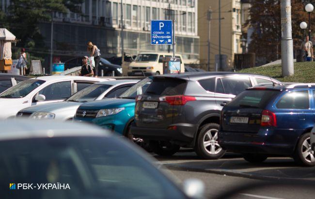 У Києві скасували плату за паркування на час локдауну