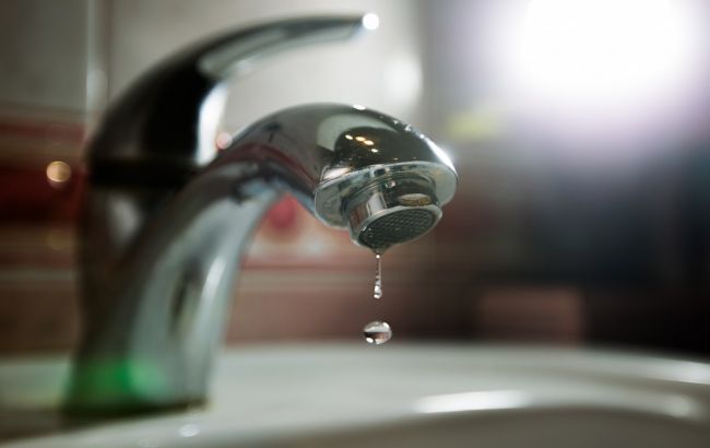 У Києві десятки будинків залишаться без води: список адрес