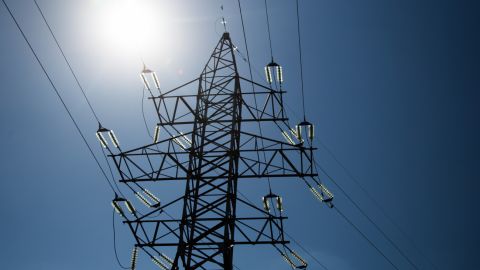 Споживання електроенергії в Україні майже повернулося на докризовий рівень