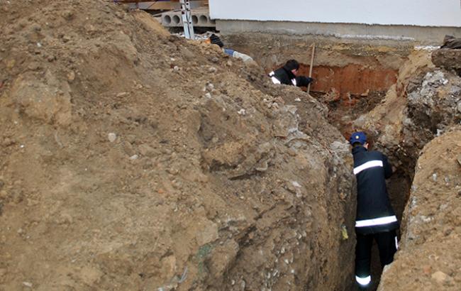В Николаеве в результате обвала грунта во время проведения земельных работ погиб 1 человек