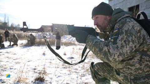 ВСУ уничтожили 2 российских танка и БМП возле Трехизбенки. Враг отступил