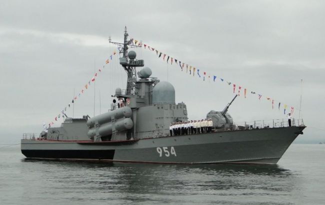 У границ Латвии замечен российский военный корабль