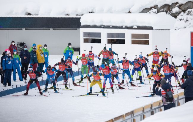 Старт біатлону, заруба за третє місце в УПЛ та суперматч в Англії: топ-події спорту вікенду