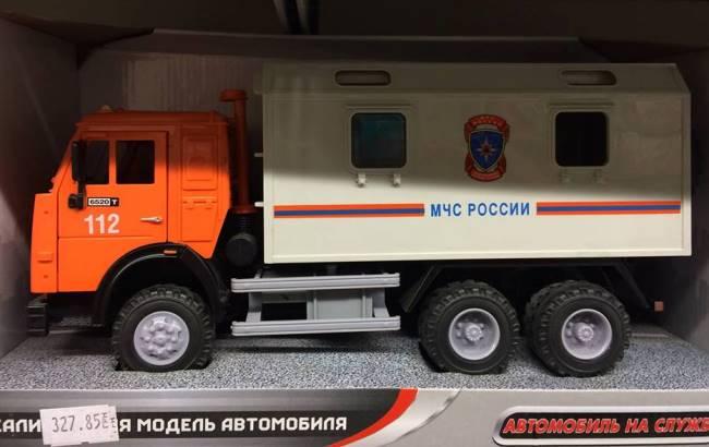 В Одесі продають дитячі машинки "Беркута" і МНС Росії