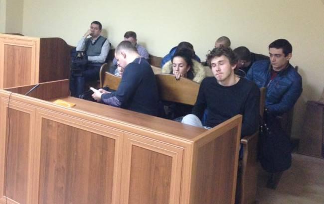 "Мажора", задавившего пенсионерку, доставили в суд