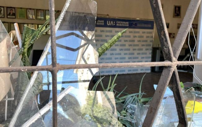 У Кривому Розі внаслідок удару РФ пошкоджено будівлю "Суспільного" (фото)