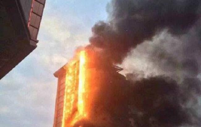 В Китае горит многоэтажная гостиница