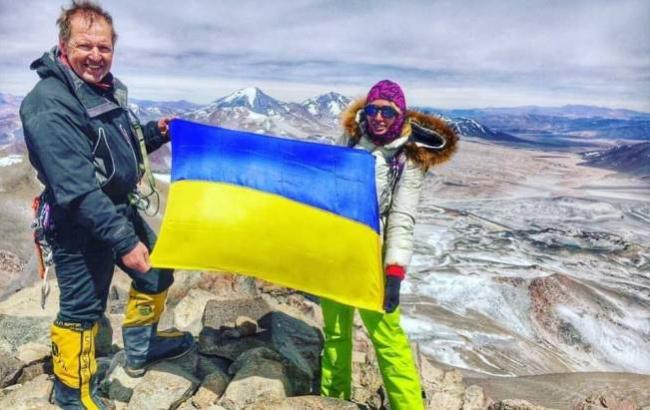 Украинка покорила самый высокий вулкан мира