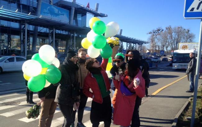 Информация о минировании столичного аэропорта "Киев" оказалась ложной