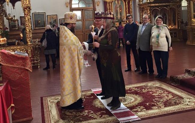 Бывший министр обороны обвенчался с украинской журналисткой