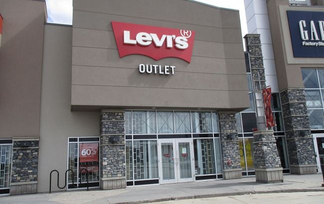 Мережа магазинів джинсового одягу Levi's йде з Росії,- "Комерсант"