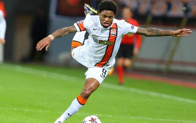 Форвард "Шахтера" Луис Адриано продолжит карьеру в Эмиратах