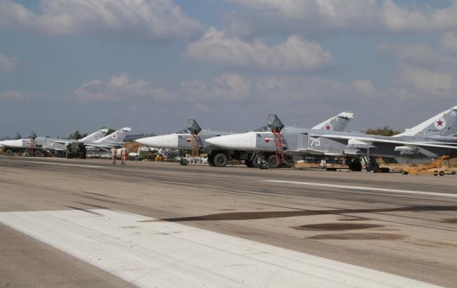 Сирия переместила большинство своих боевых самолетов к военной базе РФ, - источник