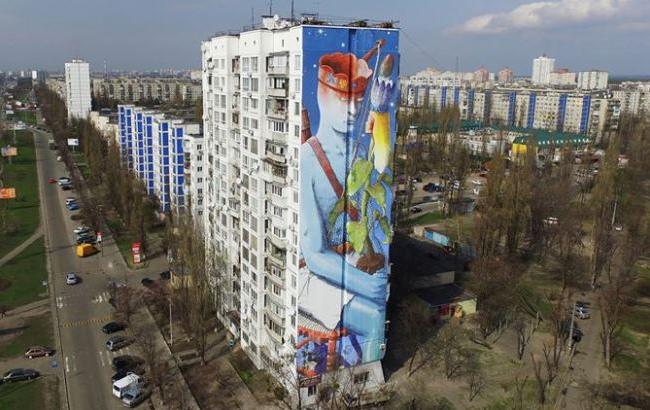 В Киеве появился еще один мурал на тему войны