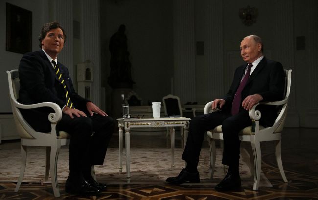 Удар в спину? Такер Карлсон обсмеял Путина после интервью с ним