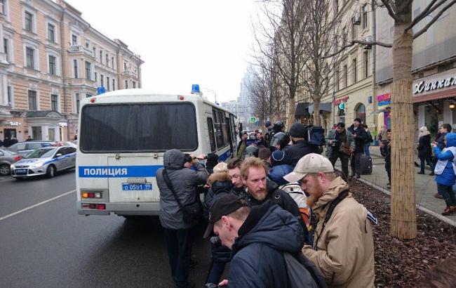 В центре Москвы во время протестной акции задержаны 4 человека