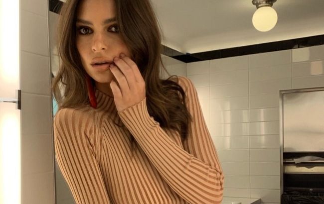 В тісній сукні з голою спиною: знаменита модель підірвала мережу чуттєвим фото