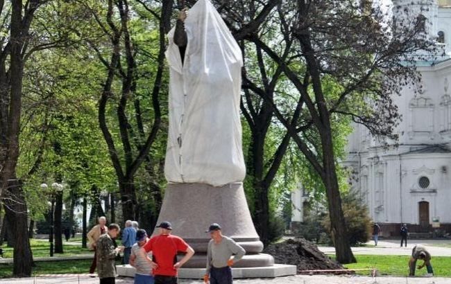 В Полтаве пытались подорвать памятник Ивану Мазепе