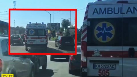 Під Києвом водій не пропустив "швидку" і відразу ж за це поплатився (відео)