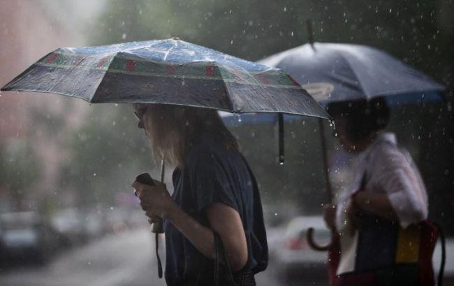 Синоптики предупреждают о сильных дождях и грозах 20 сентября