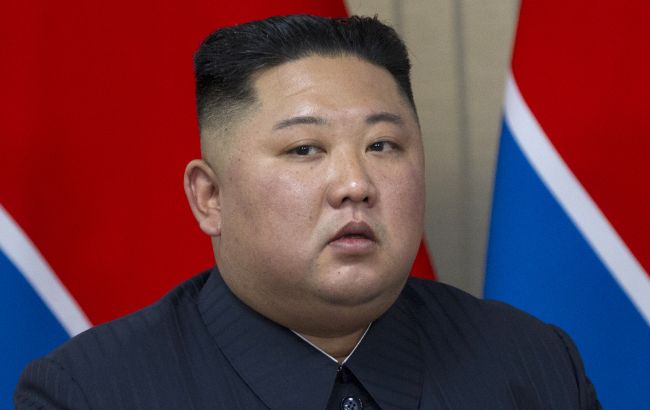 Ким Чен Ын приказал повысить боеготовность ВМС для "усиления подготовки к войне"