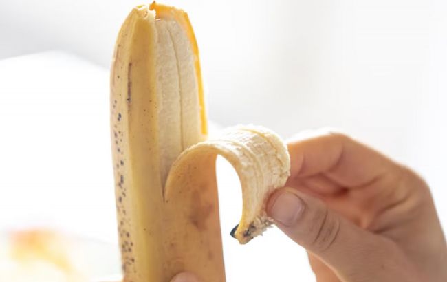 15 необычных способов использовать кожуру банана: полезные лайфхаки для дома и сада