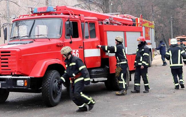 Під Івано-Франківськом пролунав вибух. Над селом здіймається дим: що відомо