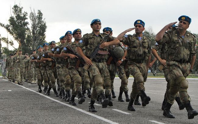 Парламент Таджикистану дозволив направити війська до Казахстану