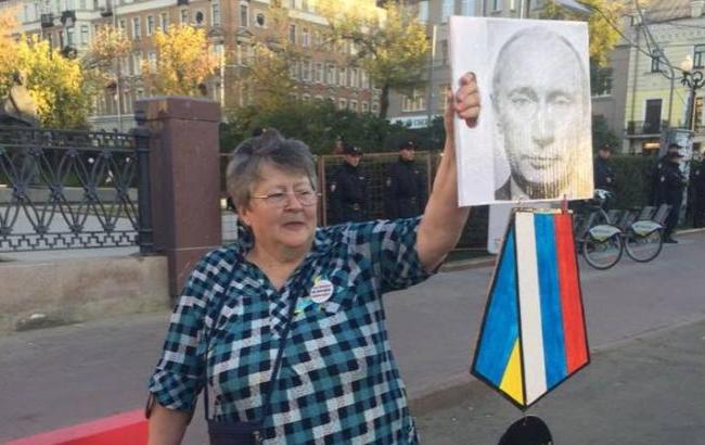 "Думающие люди": россиянка открыто выступила против Путина