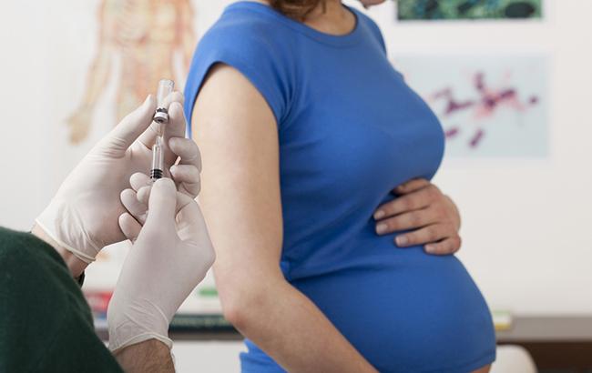 Вакцинація під час вагітності: Супрун розповіла, які щеплення потрібні майбутній мамі