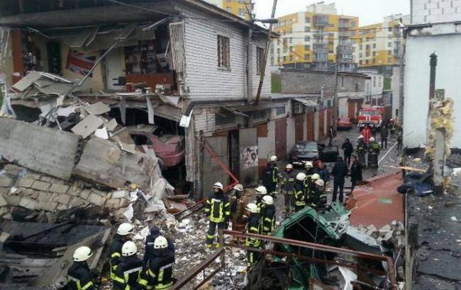 У Києві на Виноградарі стався вибух, є жертви