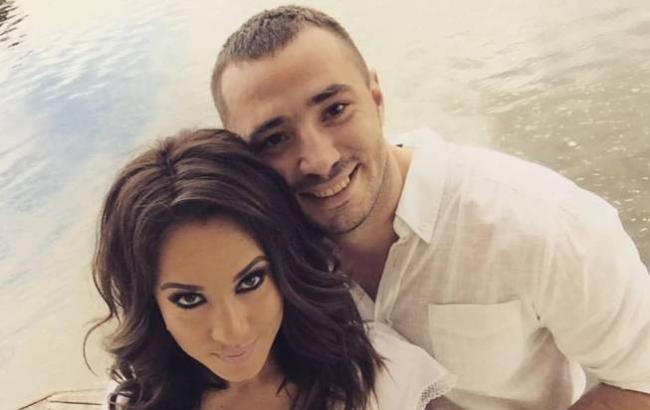 Певица Карпа и герой АТО показали свой медовый месяц в Париже