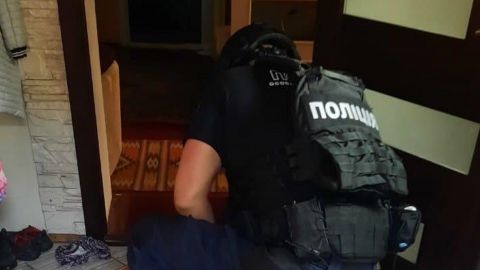 Поліція показала відео затримання банди, яка грабувала вантажні вагони з вугіллям