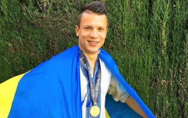 Коноплянка похвастался ярким фото в вышиванке