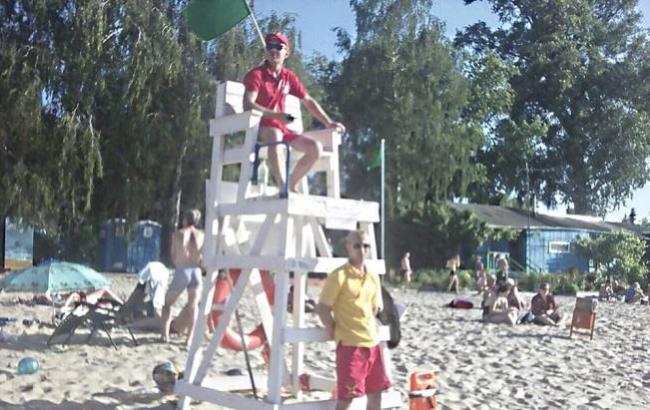 В Киеве "Пляжный патруль" спас тонущего ребенка
