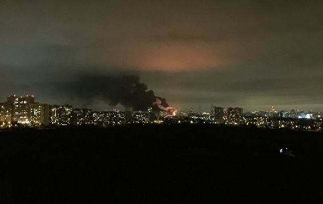 В Москве произошел пожар на территории машиностроительного завода