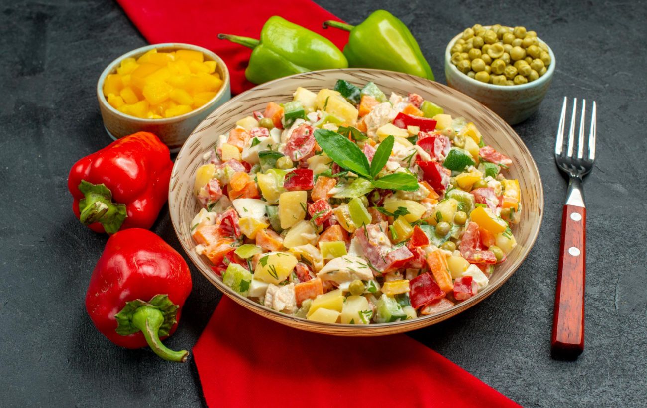 Легкий та смачний салат за 7 хв: ідеальний рецепт