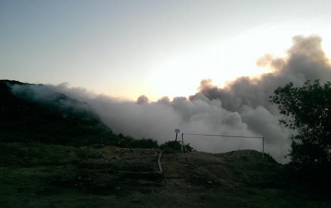 ДСНС застосує авіацію для гасіння Грибовицького звалища