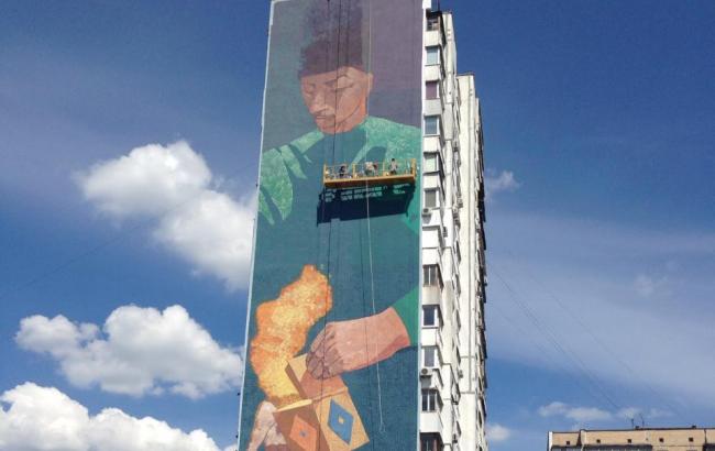 Аллея муралов в Киеве пополнилась новым артом