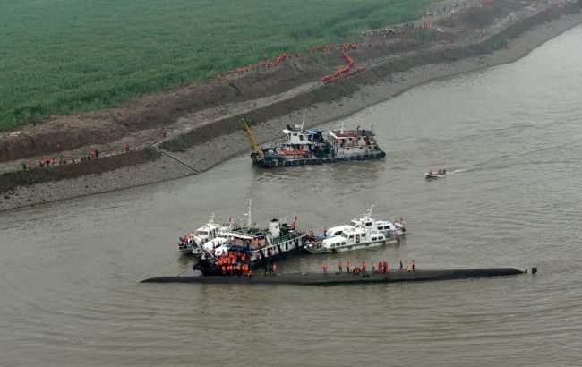 Крушения корабля на Янцзы: более 430 человек числятся пропавшими без вести