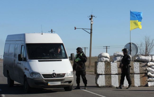 СБУ задержала более 150 грузовиков с товарами для ДНР/ЛНР